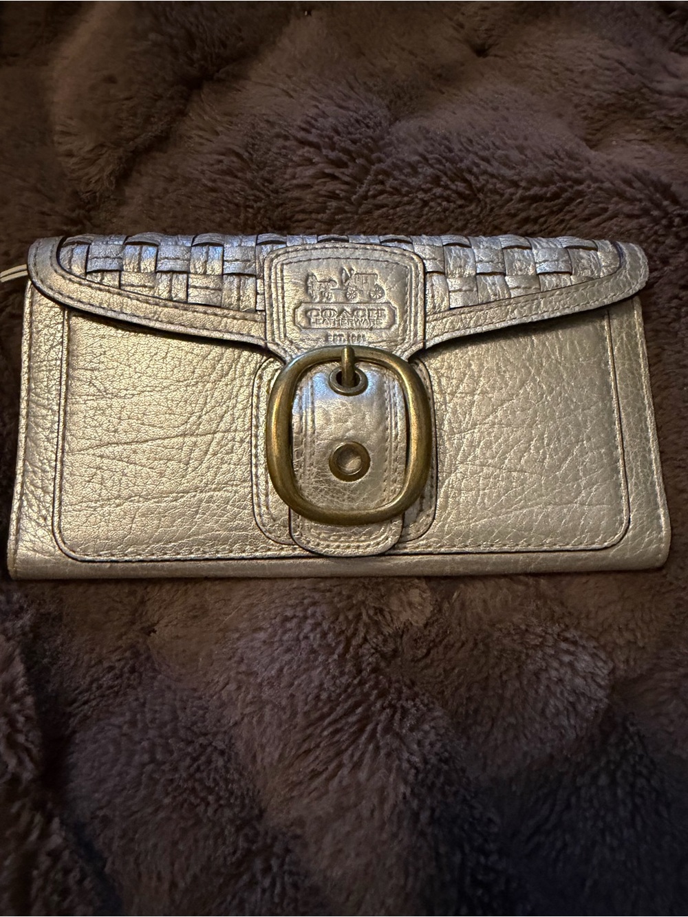 Coach Metallic Silver Leather Shoulder Bag with Matching Wallet - Picture 4 of 15